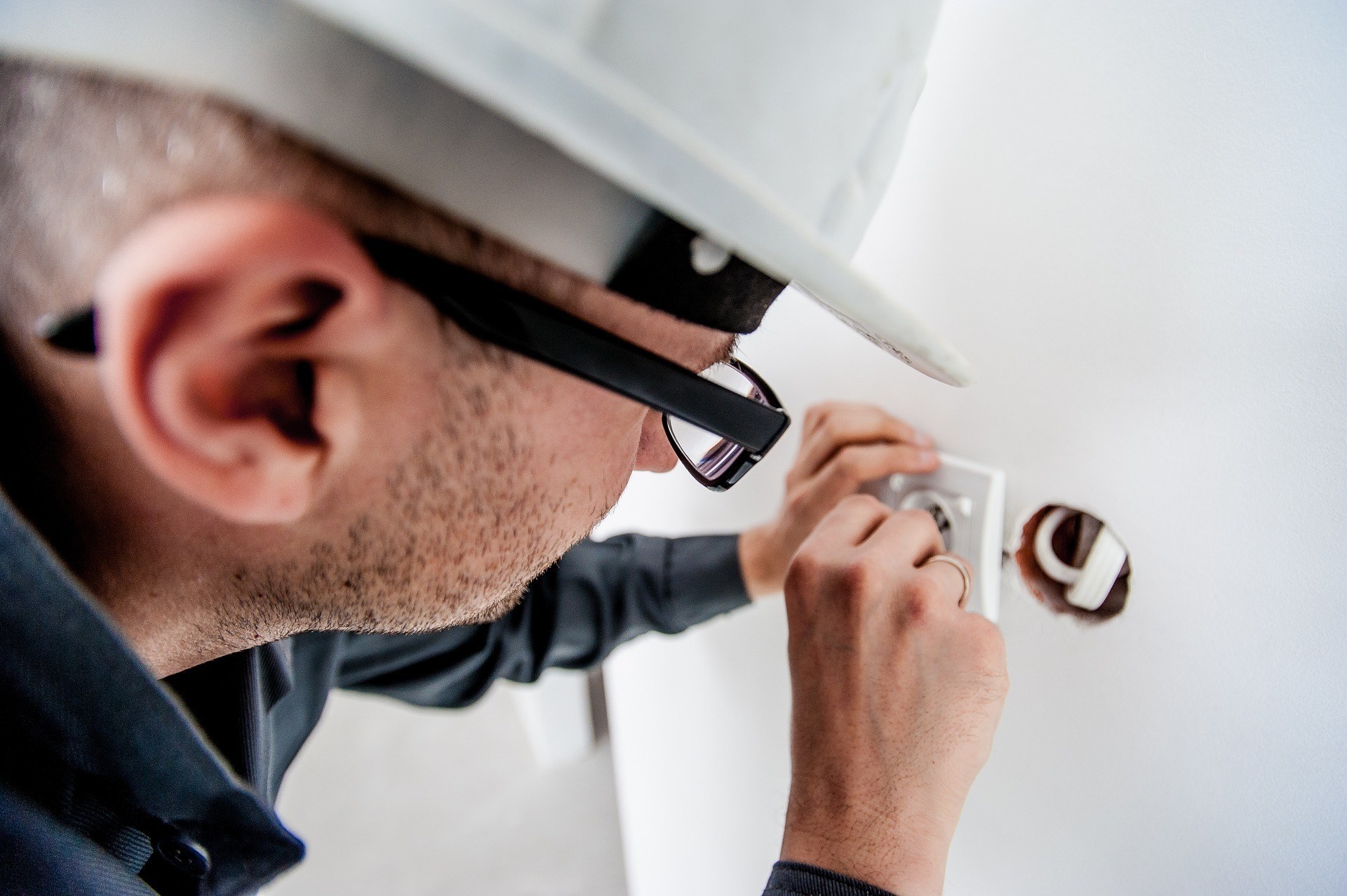electrician electrician